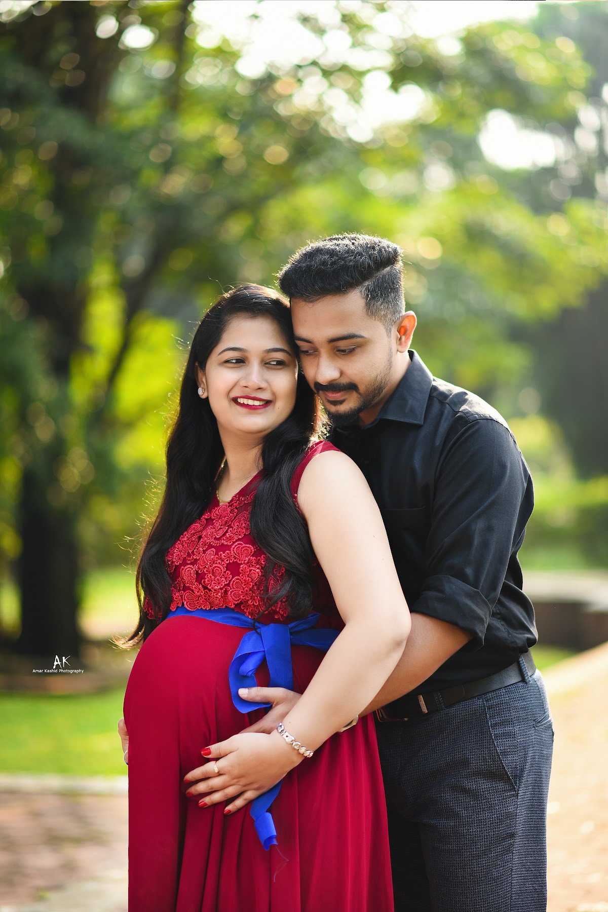 Maternity photography by Amar Kashid